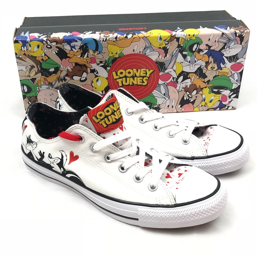 Converse Low Top Chuck Taylor Looney Tunes Shoes - Picture 6 of 6
